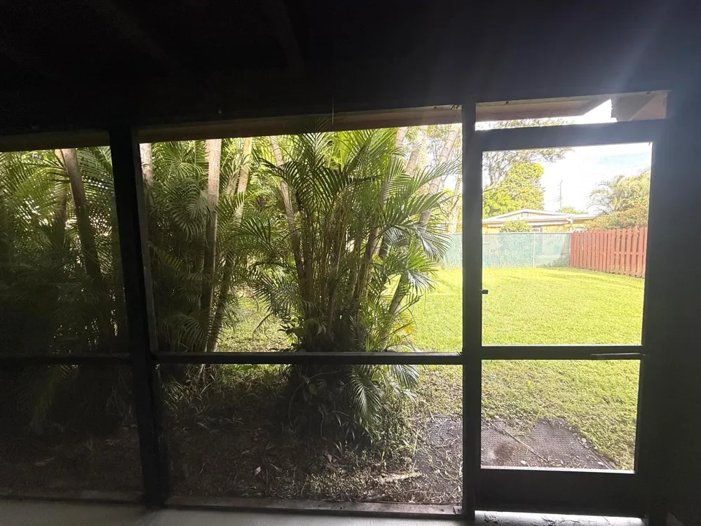 814 Sandtree Drive Palm Beach Gardens, FL 33403