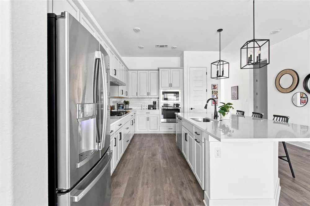 576 Sage Thrasher Circle Dripping Springs, TX 78620