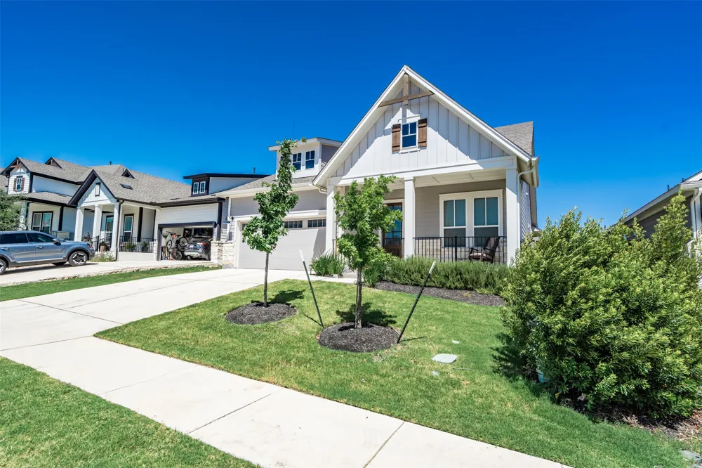 576 Sage Thrasher Circle Dripping Springs, TX 78620