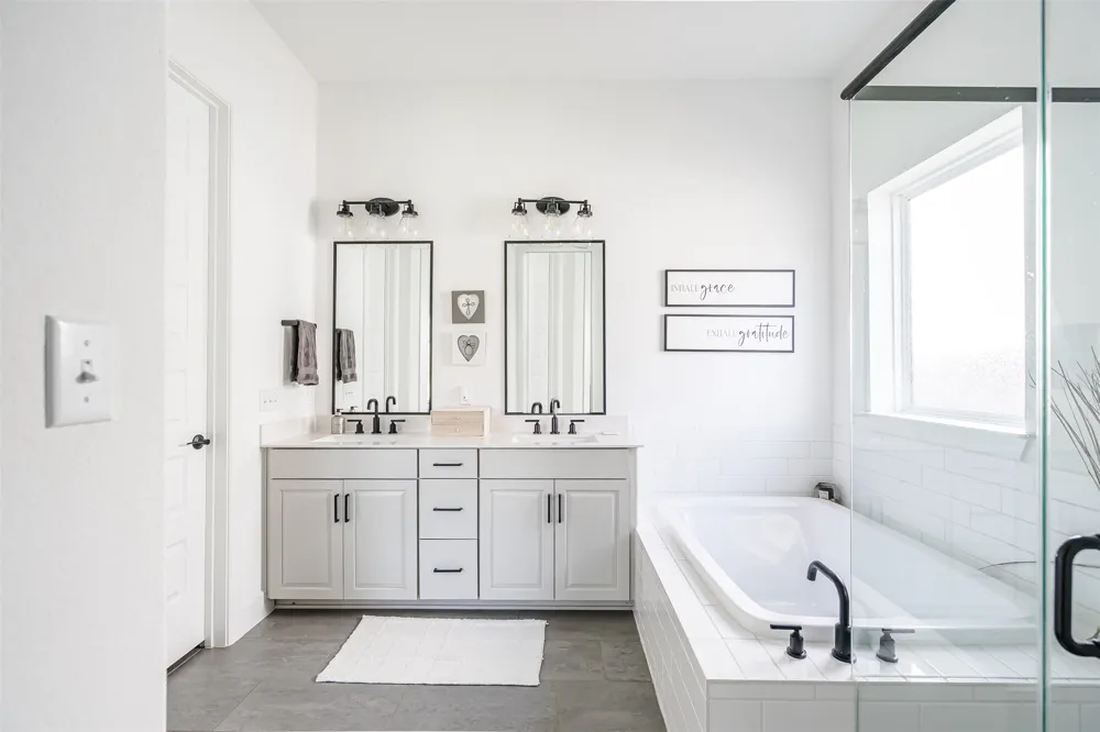 576 Sage Thrasher Circle Dripping Springs, TX 78620