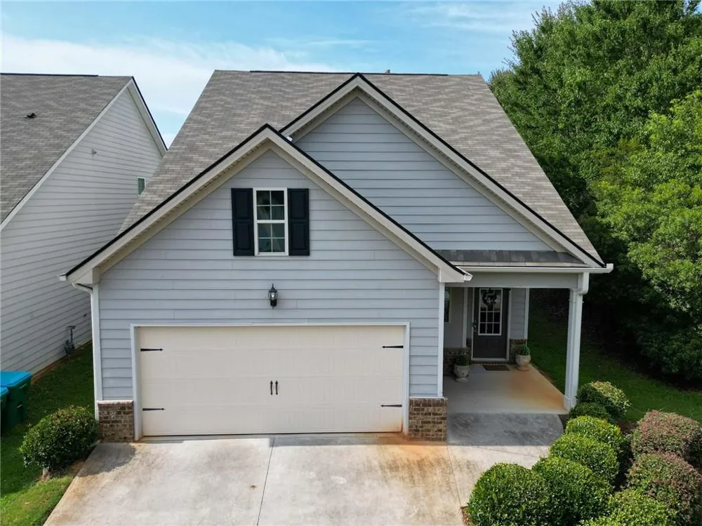 10 Castlemoor Loop Adairsville, GA 30103