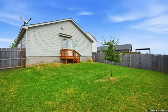 156 Cowboy Rdg Pleasanton, TX 78064