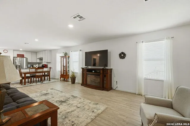 156 Cowboy Rdg Pleasanton, TX 78064