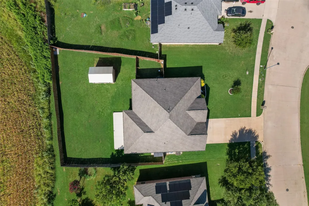704 Carmen Ana Avenue Grandview, TX 76050