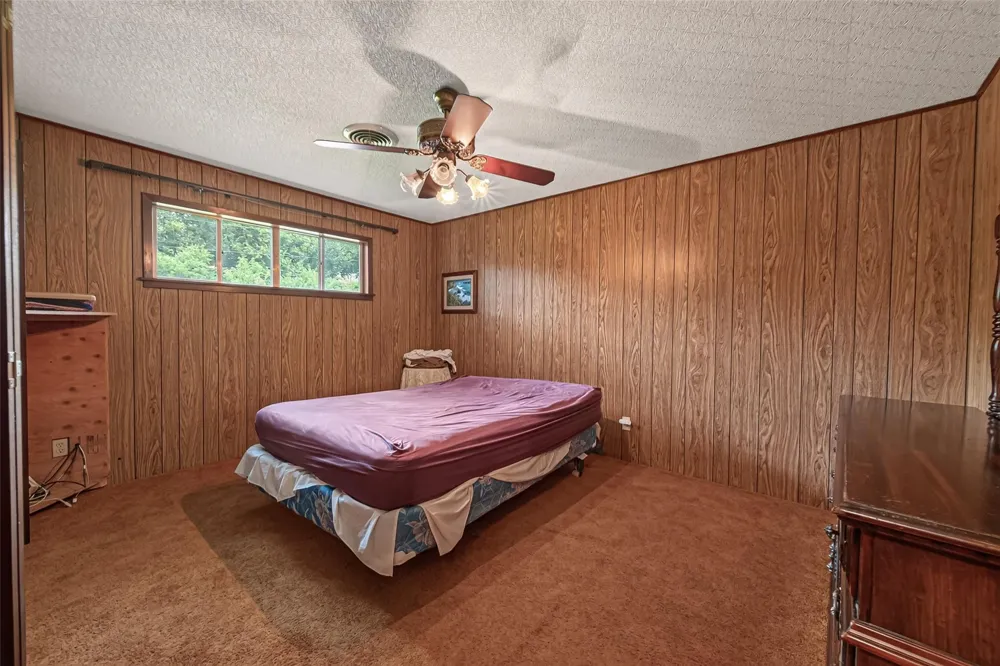 605 Julie Lane Highlands, TX 77562