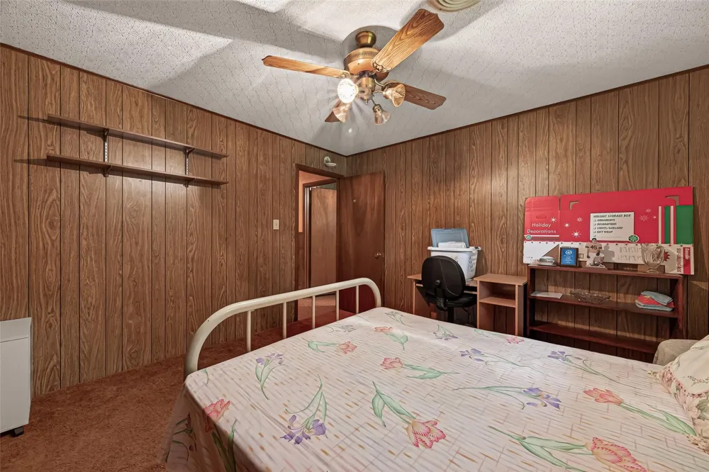 605 Julie Lane Highlands, TX 77562