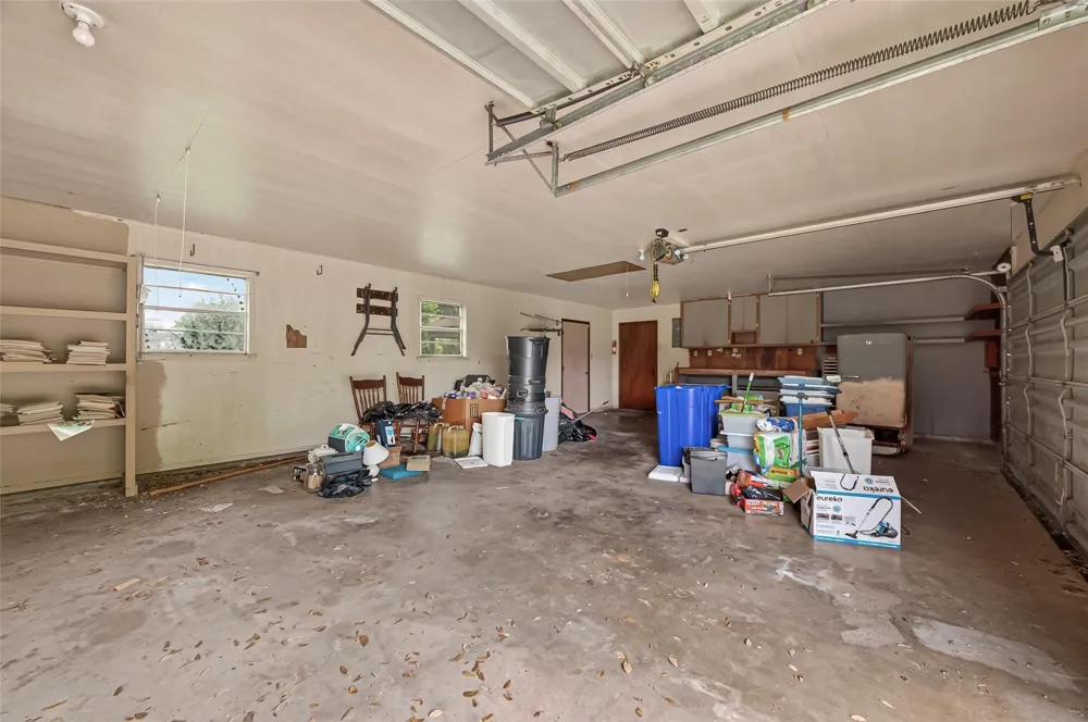 605 Julie Lane Highlands, TX 77562