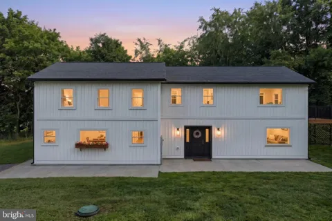 1001 FREDERICK PIKE