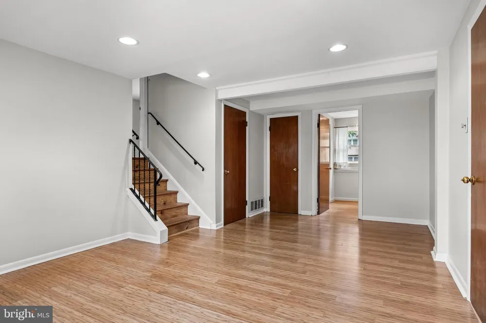 416 HOOTEN PLACE Moorestown, NJ 08057