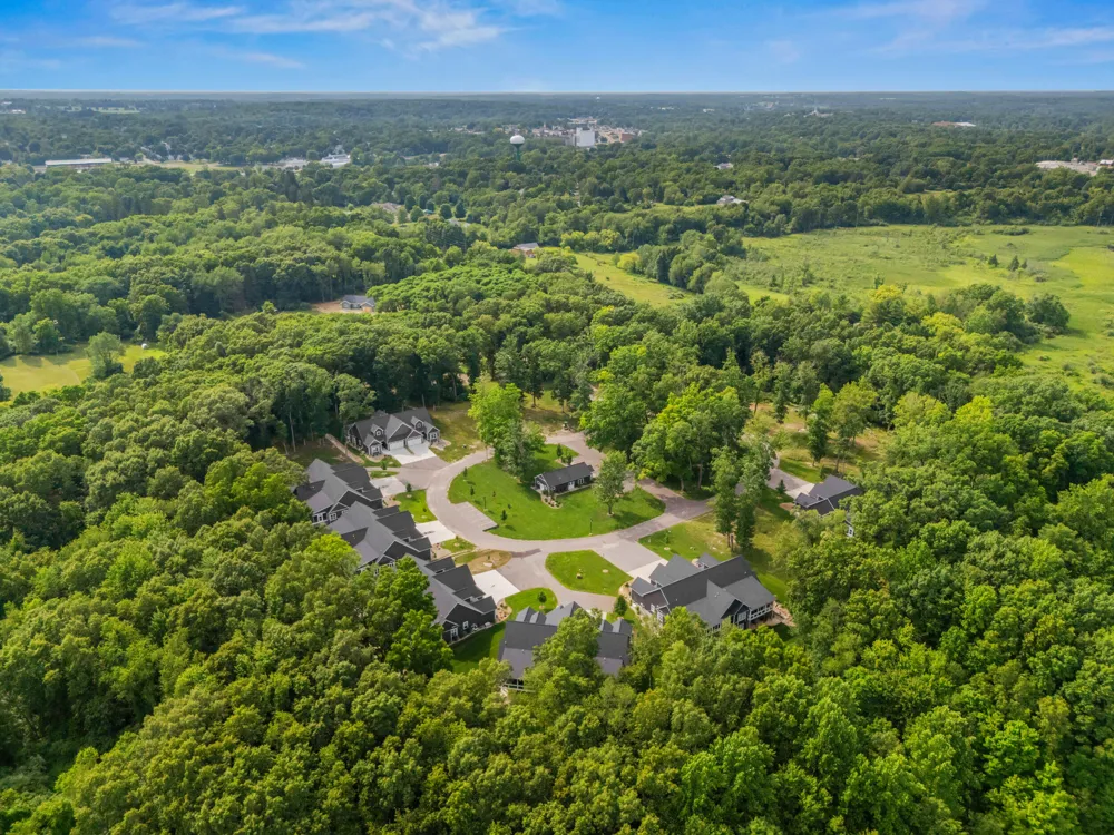 1222 Lochaven Circle Hillsdale, MI 49242