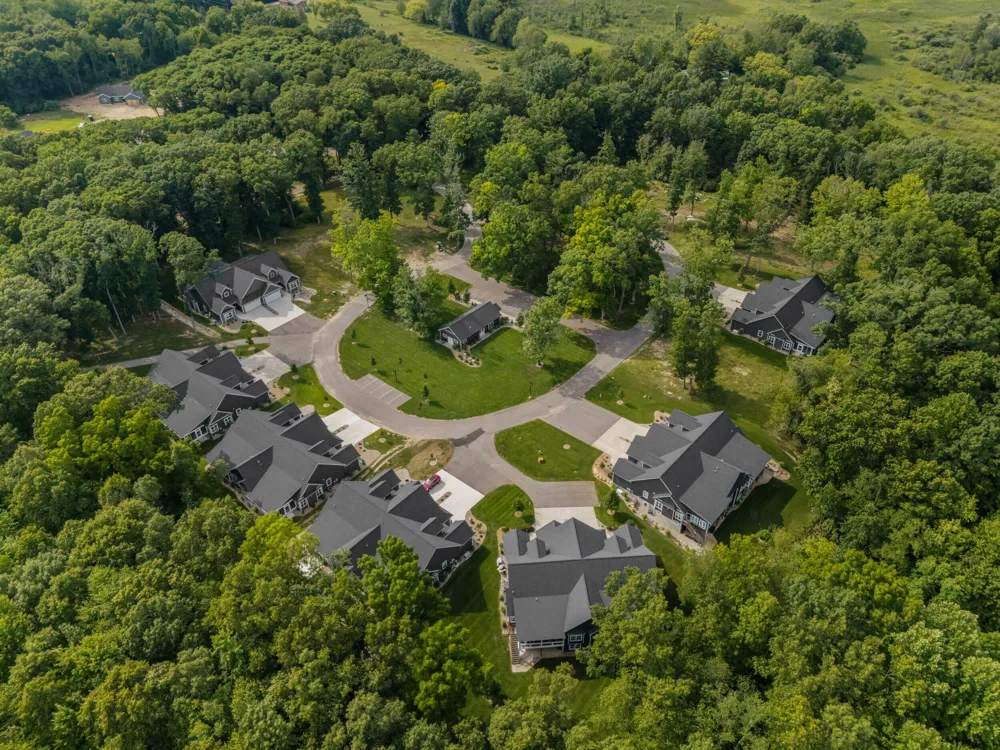 1222 Lochaven Circle Hillsdale, MI 49242