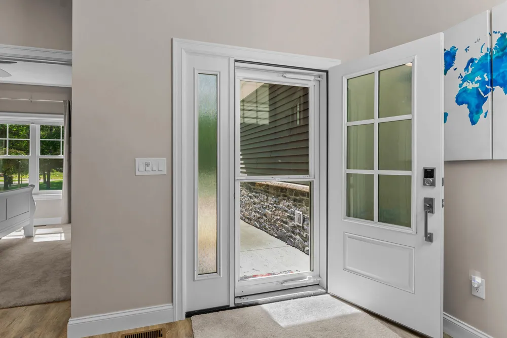 1222 Lochaven Circle Hillsdale, MI 49242
