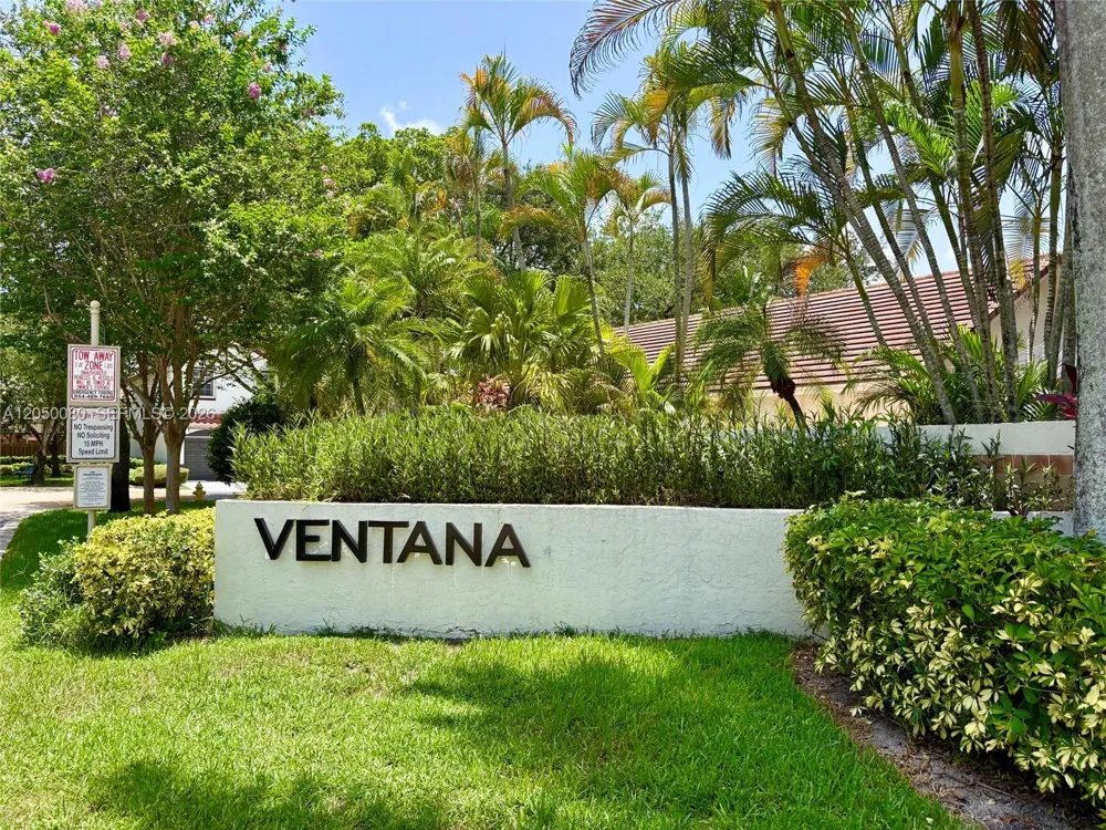 9833 NW 5th Ct Plantation, FL 33324