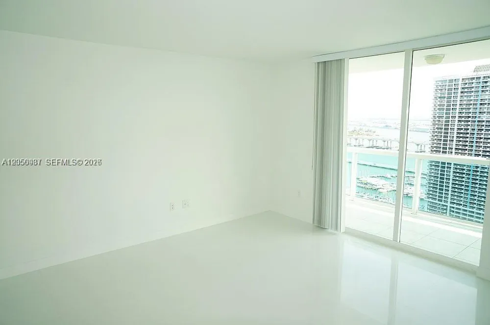 1800 Bayshore Dr #3014 Miami, FL 33132