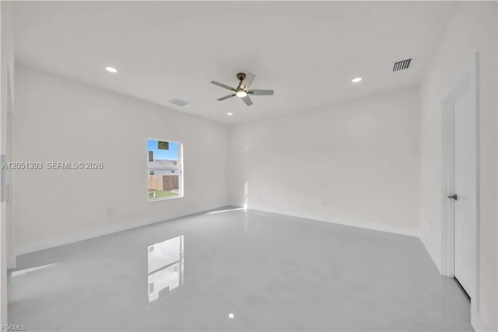2909 63rd St W Lehigh Acres, FL 33971