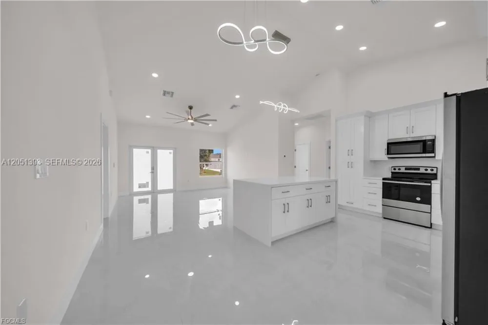 2909 63rd St W Lehigh Acres, FL 33971
