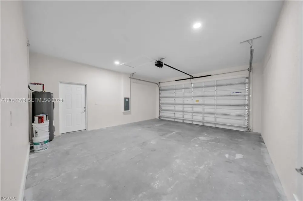 2909 63rd St W Lehigh Acres, FL 33971