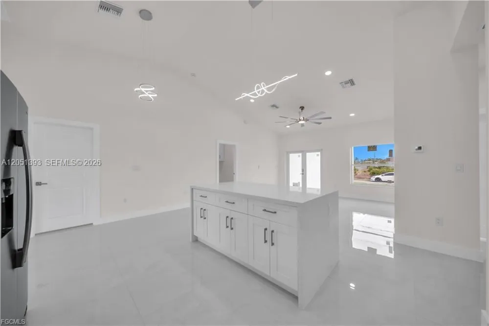 2909 63rd St W Lehigh Acres, FL 33971