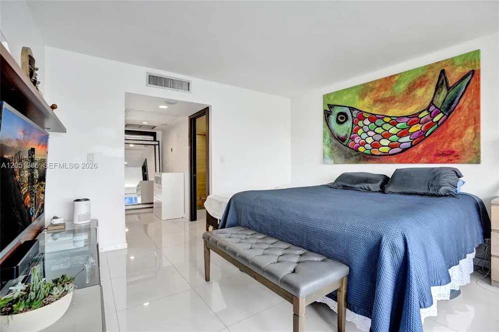 11111 Biscayne Blvd #1915 Miami, FL 33181