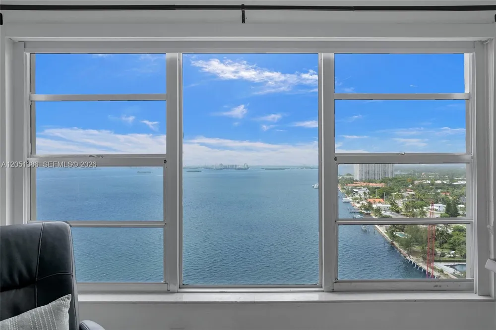 11111 Biscayne Blvd #1915 Miami, FL 33181