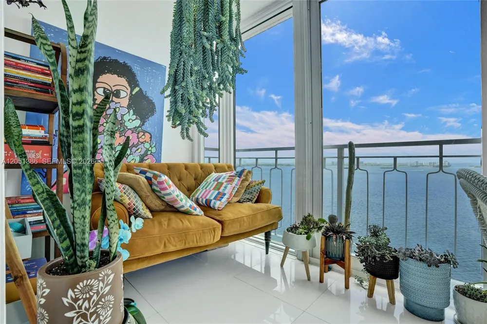 11111 Biscayne Blvd #1915 Miami, FL 33181