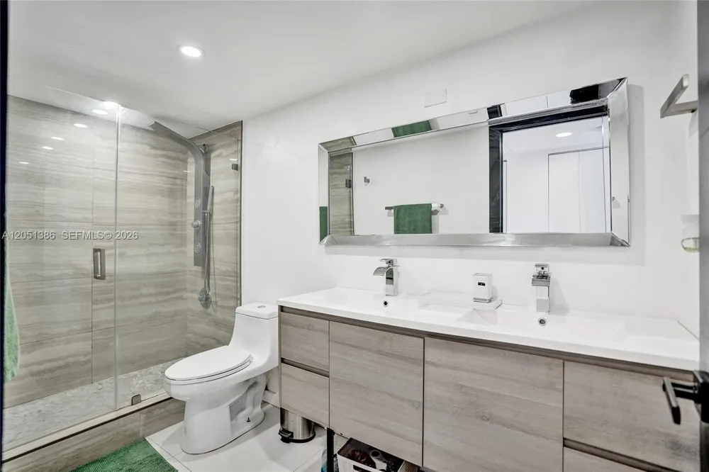 11111 Biscayne Blvd #1915 Miami, FL 33181