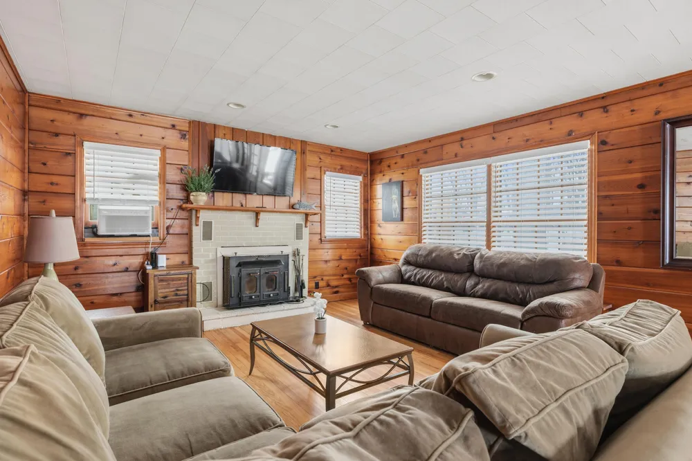292 Grayson Road La Porte, IN 46350