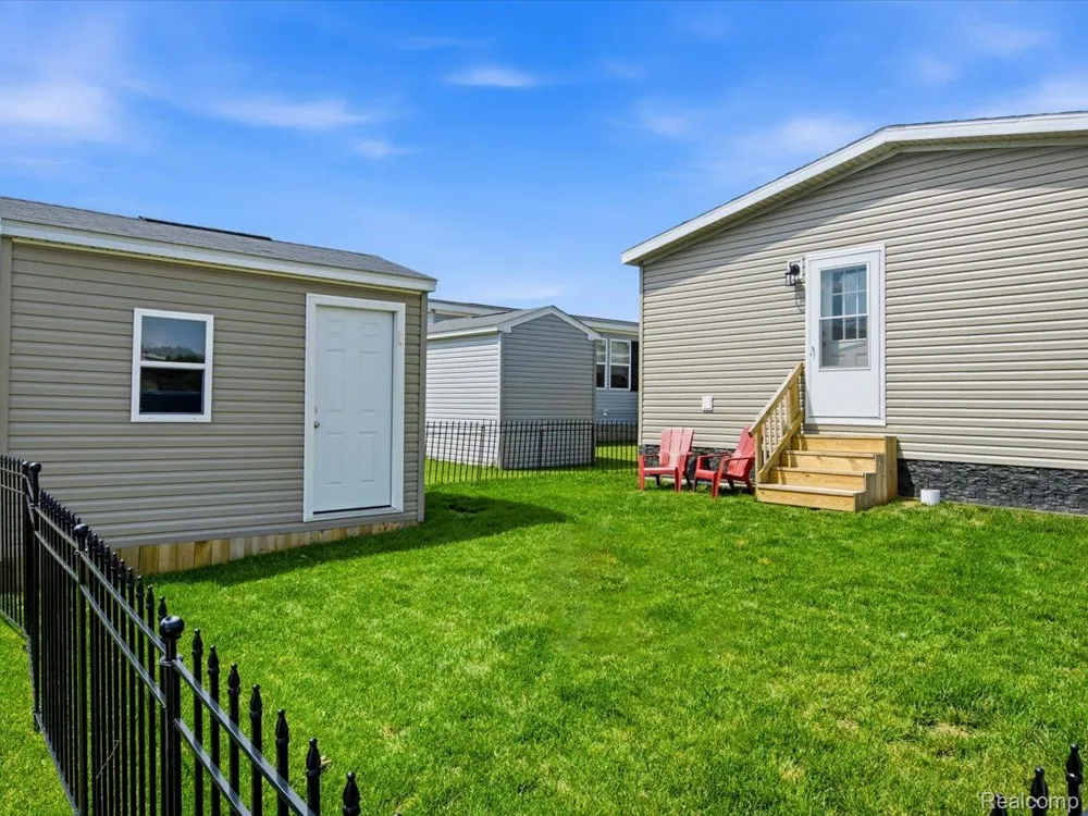287 Rosebud Court Port Huron Charter Township, MI 48060