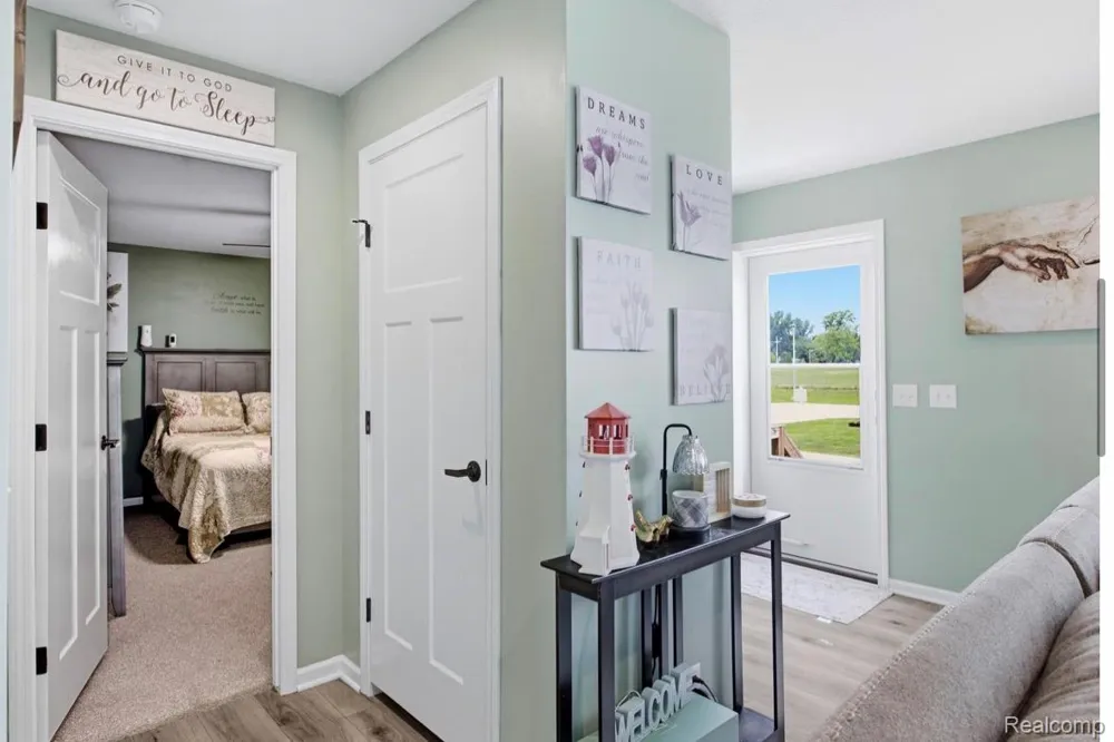 287 Rosebud Court Port Huron Charter Township, MI 48060
