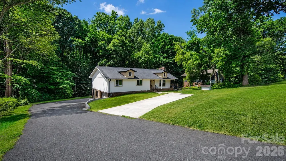 32 Bowen Drive Belmont, NC 28012