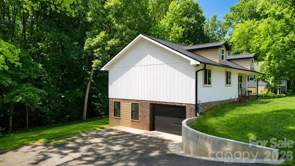 32 Bowen Drive Belmont, NC 28012
