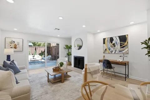 633 Forest Avenue