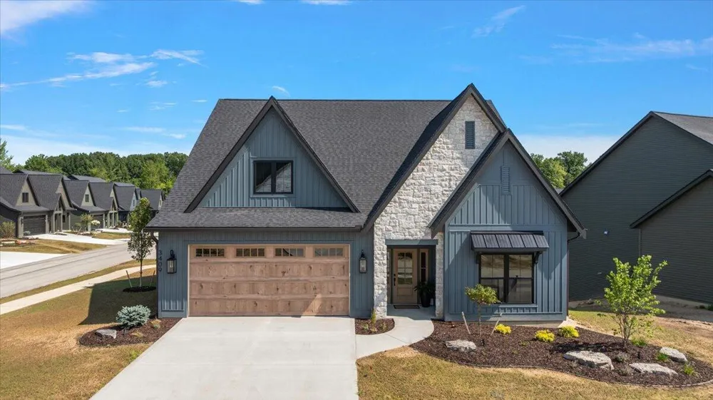 3409 Broadleaf Lane Jenison, MI 49428