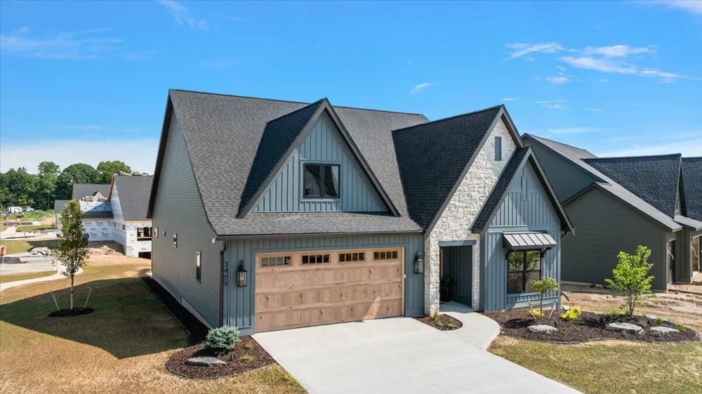 3409 Broadleaf Lane Jenison, MI 49428