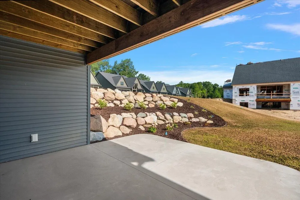 3409 Broadleaf Lane Jenison, MI 49428