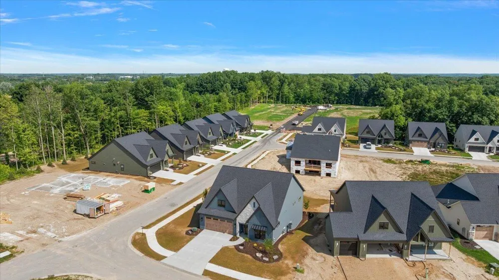 3409 Broadleaf Lane Jenison, MI 49428
