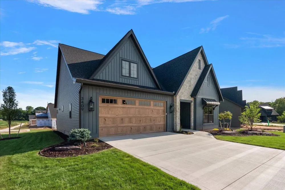 3409 Broadleaf Lane Jenison, MI 49428