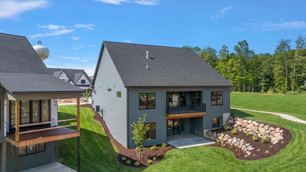 3409 Broadleaf Lane Jenison, MI 49428