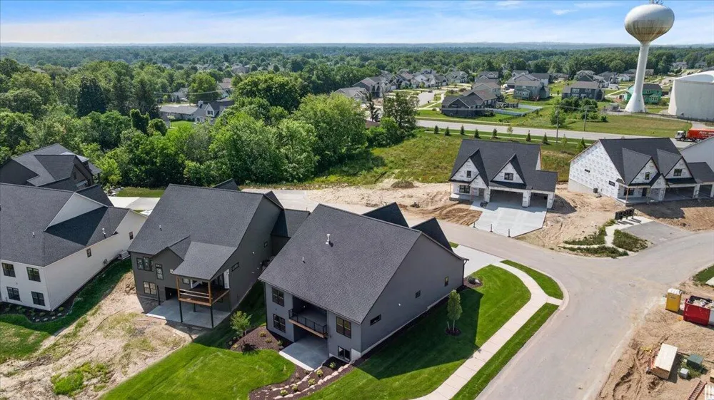 3409 Broadleaf Lane Jenison, MI 49428
