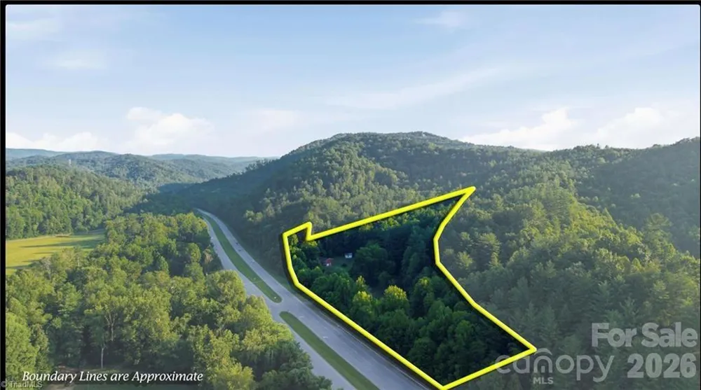 11526 US Highway 421 Purlear, NC 28665