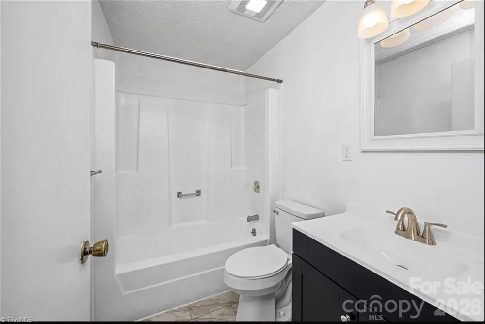 11526 US Highway 421 Purlear, NC 28665