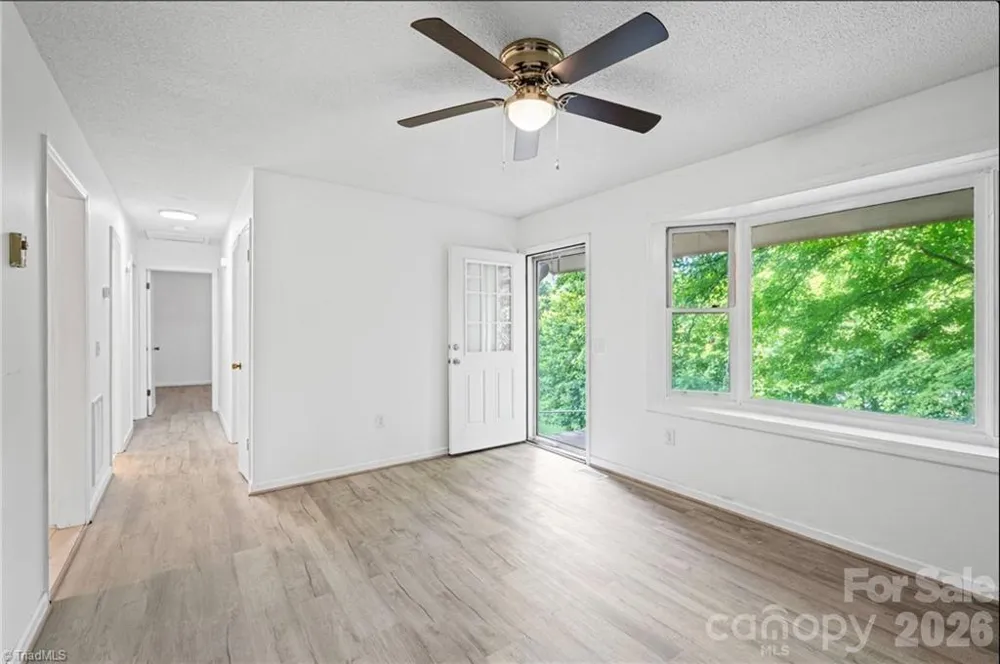 11526 US Highway 421 Purlear, NC 28665