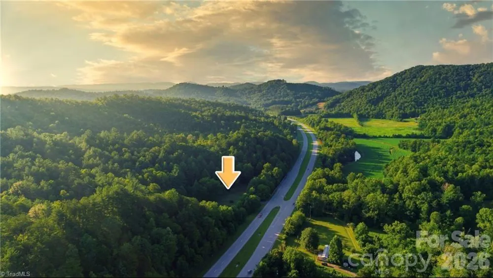 11526 US Highway 421 Purlear, NC 28665