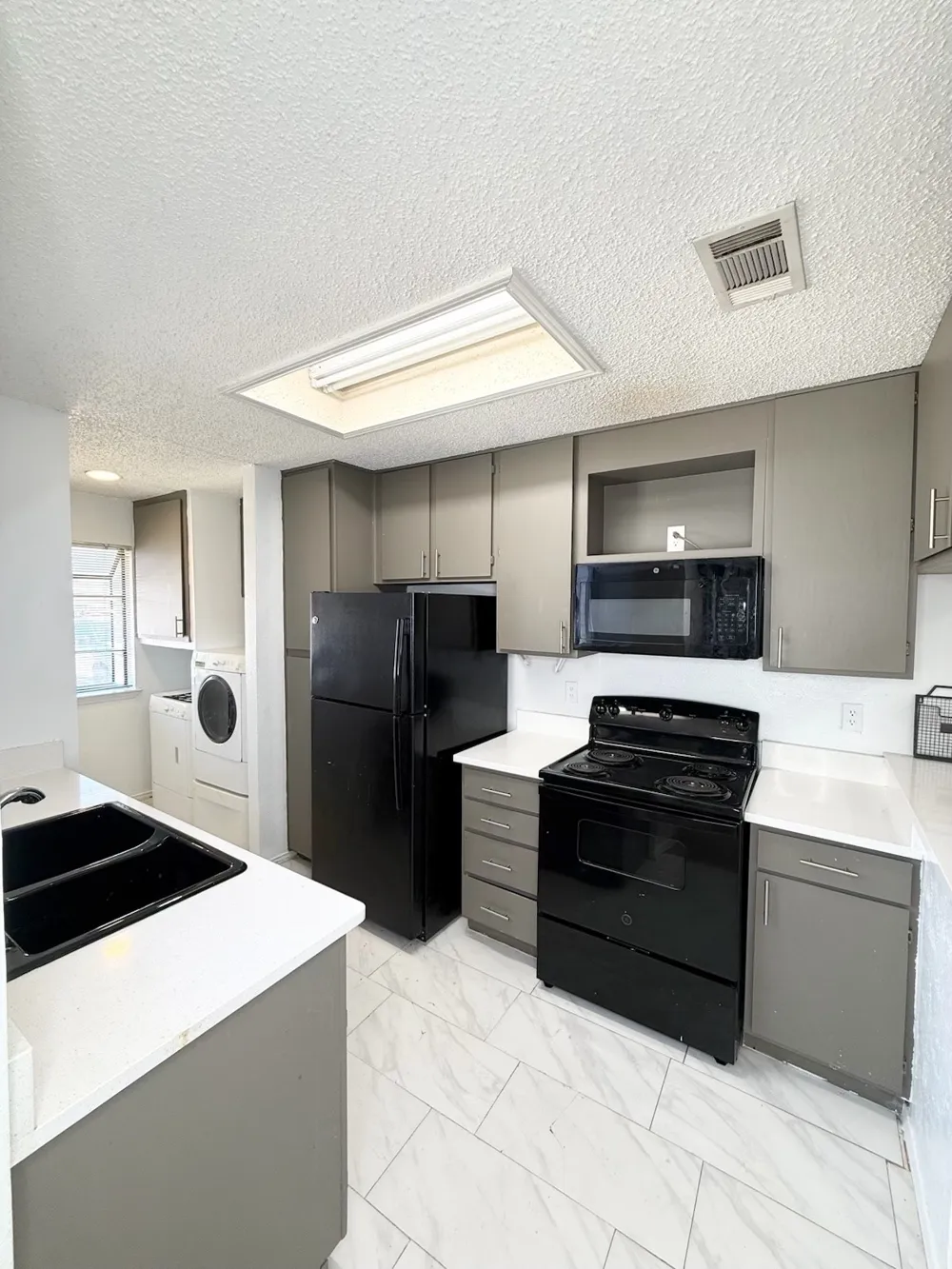 606 Bellaire Drive #A Hurst, TX 76053