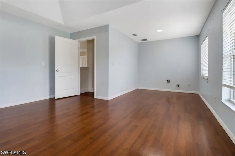 Laurel Lakes Way Naples, FL 34119