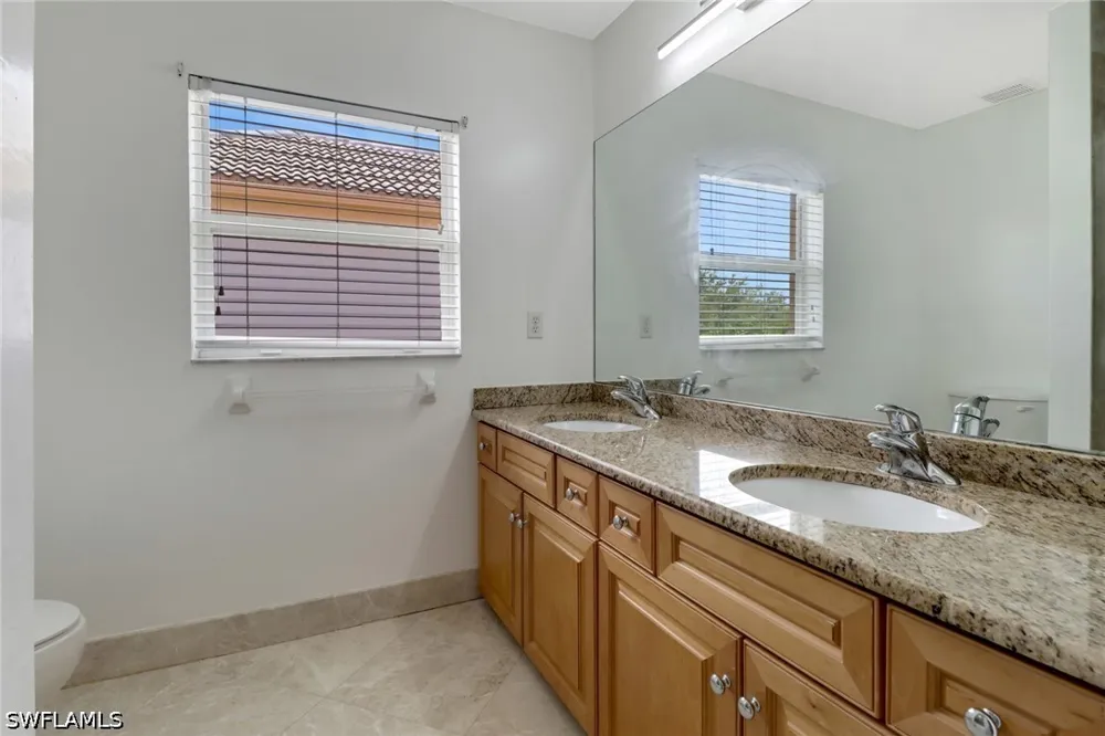 Laurel Lakes Way Naples, FL 34119