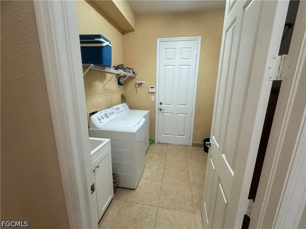 Gulfstone Court Fort Myers, FL 33913