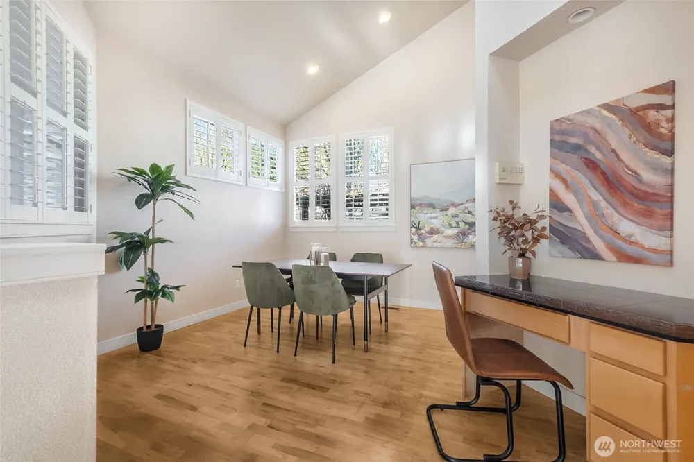 120 Newport Way NW #16 Issaquah, WA 98027