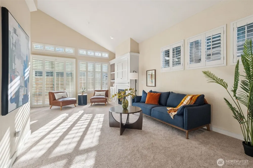 120 Newport Way NW #16 Issaquah, WA 98027