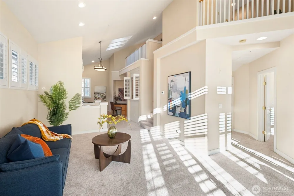 120 Newport Way NW #16 Issaquah, WA 98027